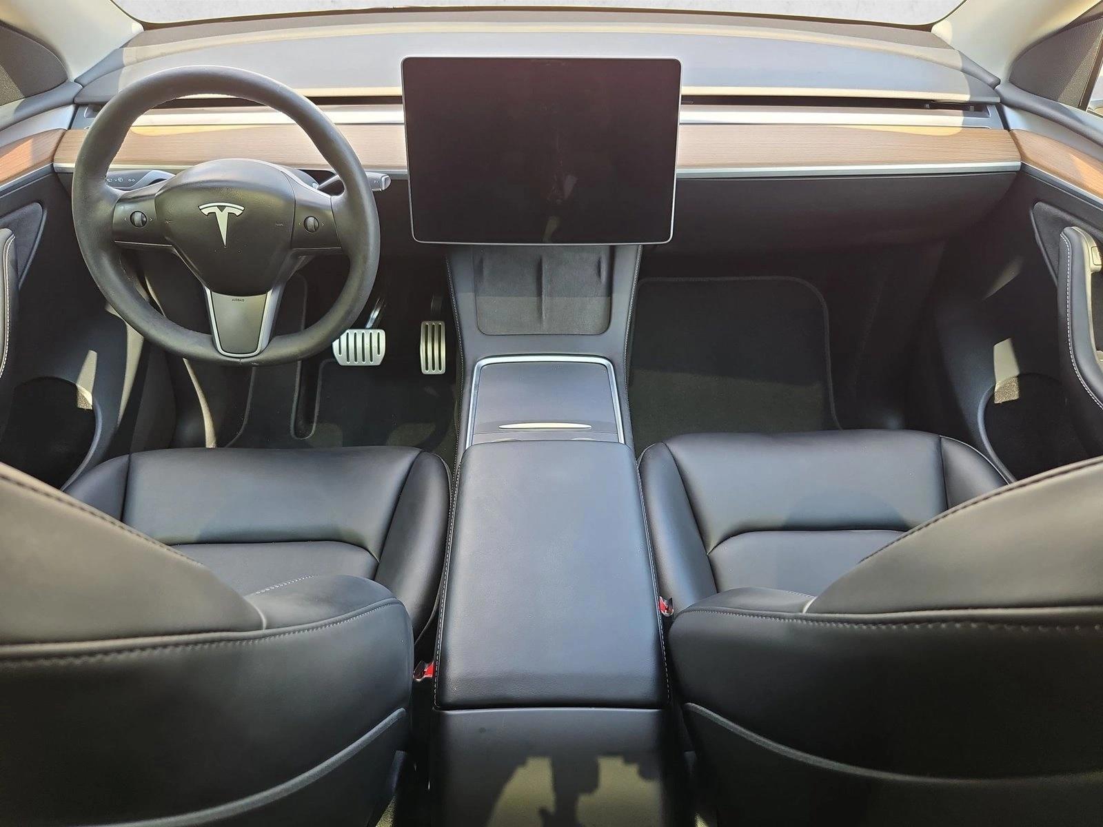 Thumbnail: 2023 Tesla Model Y - 3