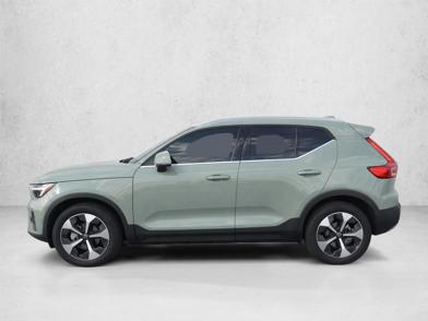 2023 Volvo XC40
