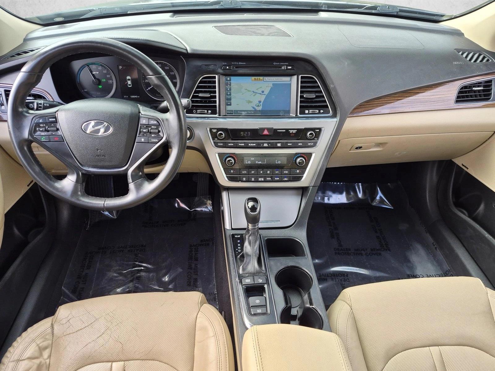Thumbnail: 2017 Hyundai Sonata - 4