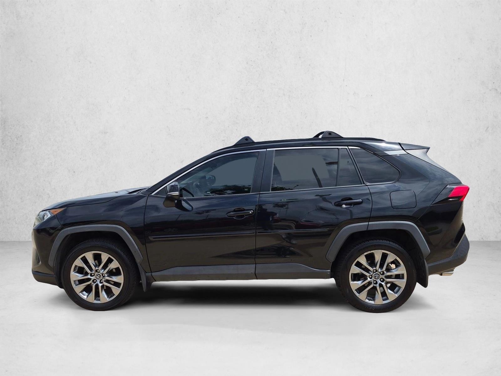 Thumbnail: 2019 Toyota RAV4 - 2