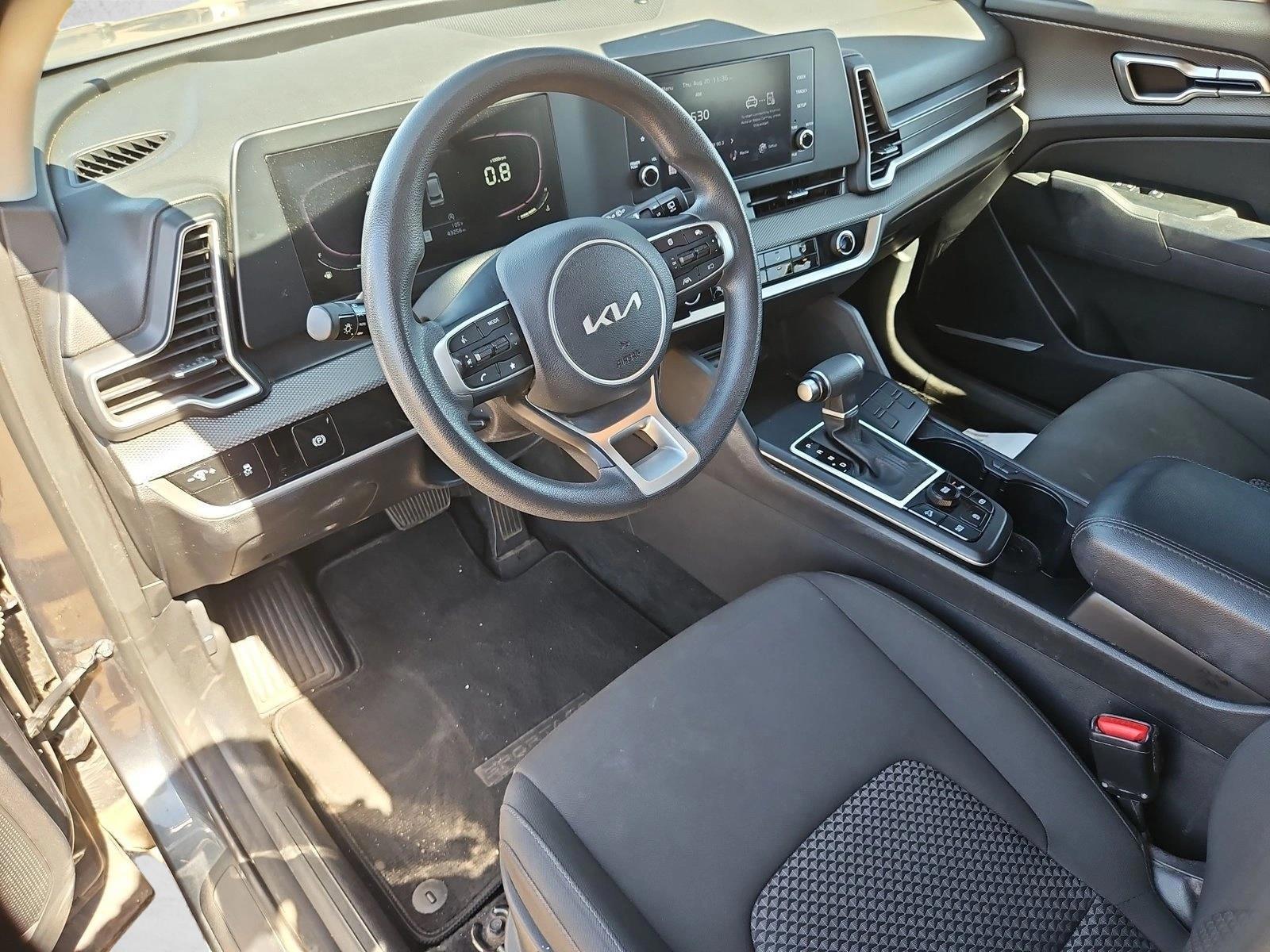 Thumbnail: 2023 Kia Sportage - 3