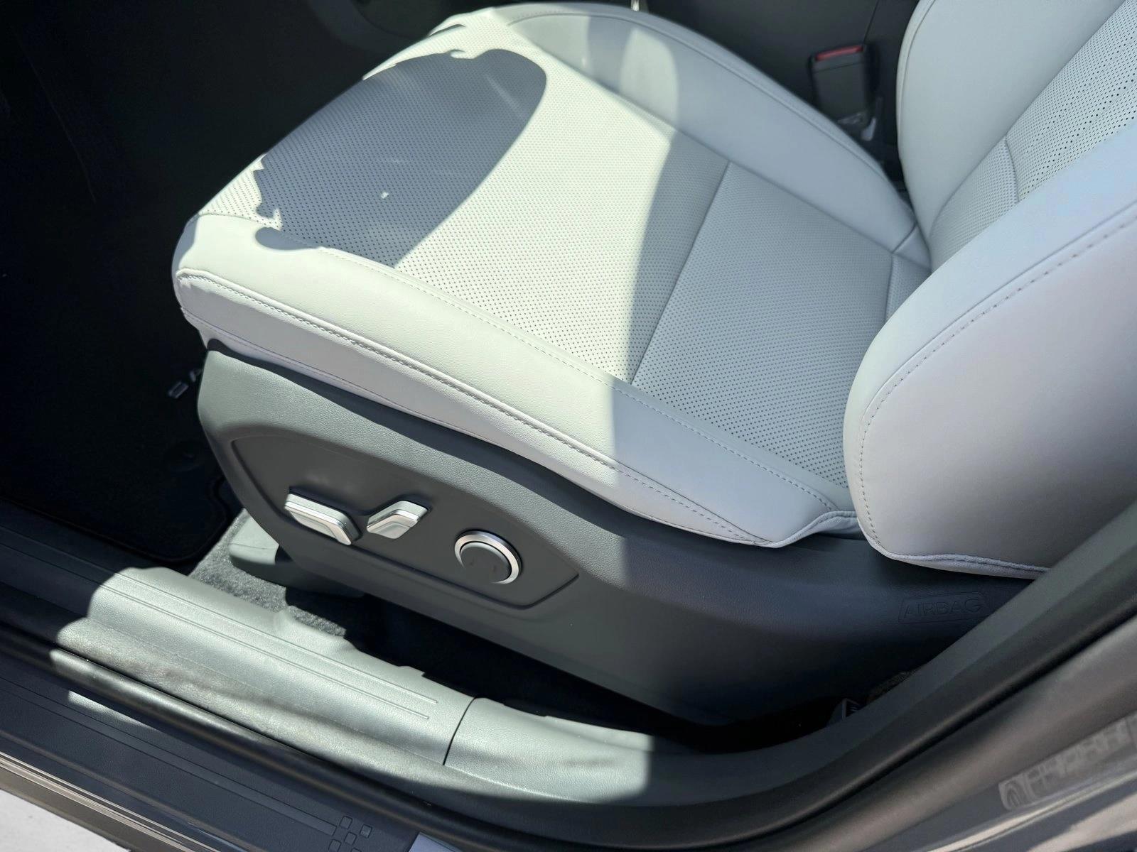 Thumbnail: 2026 Hyundai Santa Fe - 4