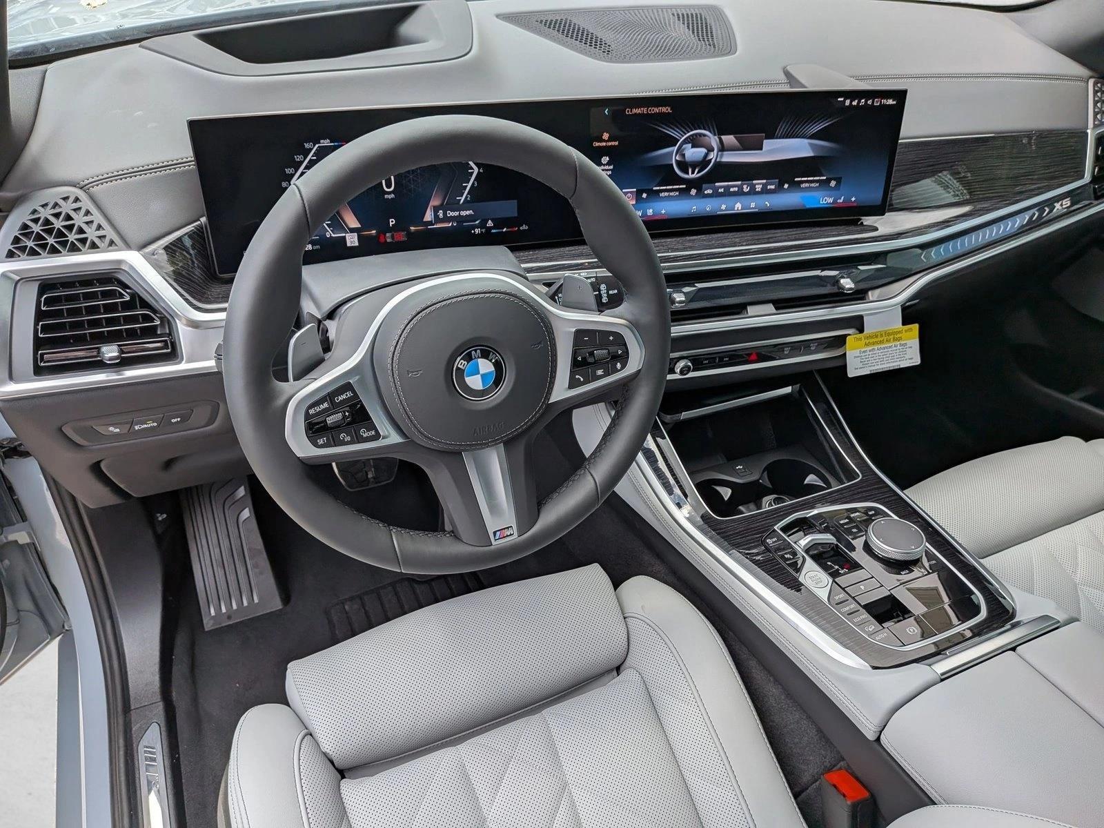 Thumbnail: 2026 BMW X5 - 3