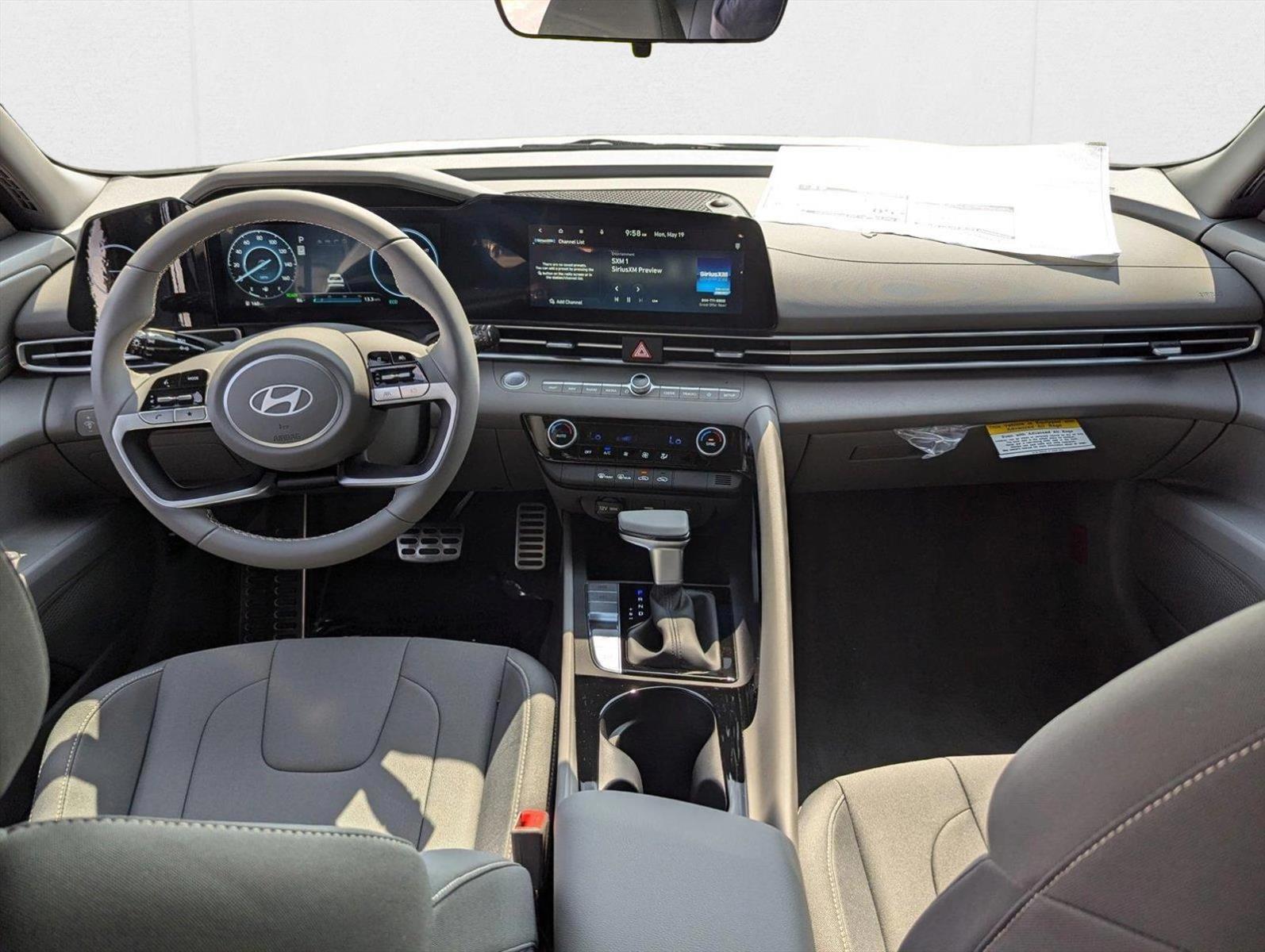 Thumbnail: 2025 Hyundai Elantra - 3