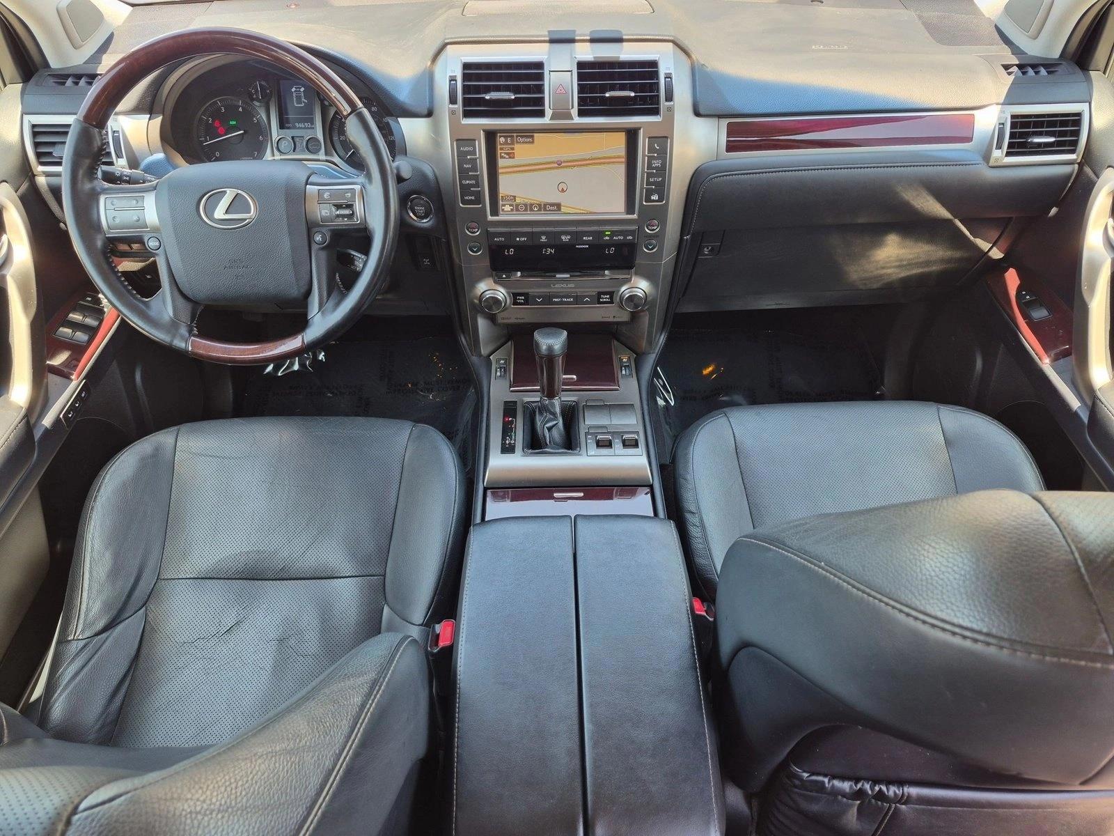 Thumbnail: 2019 Lexus GX - 4