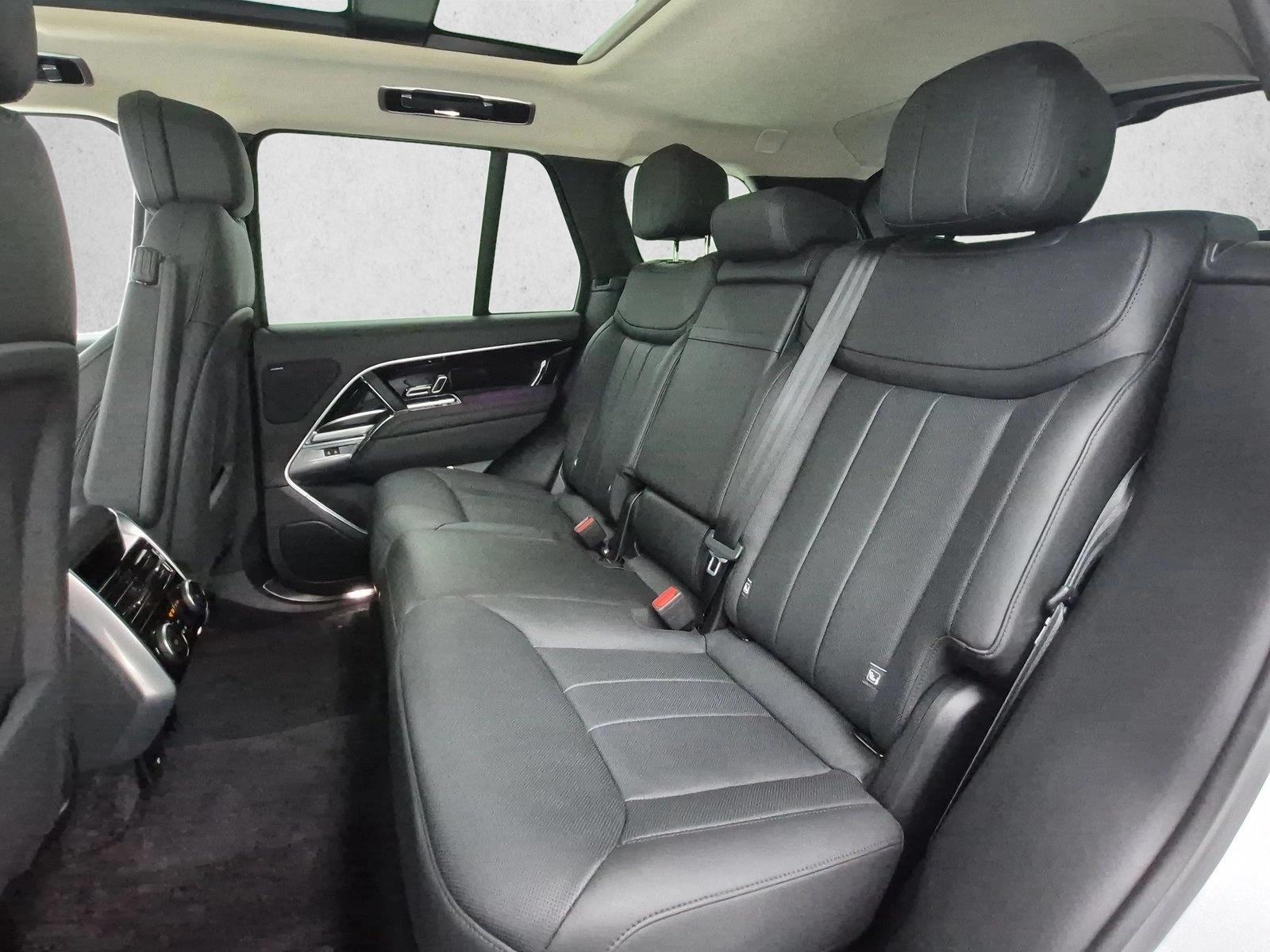 2024 Land Rover Range Rover SE - Photo 22