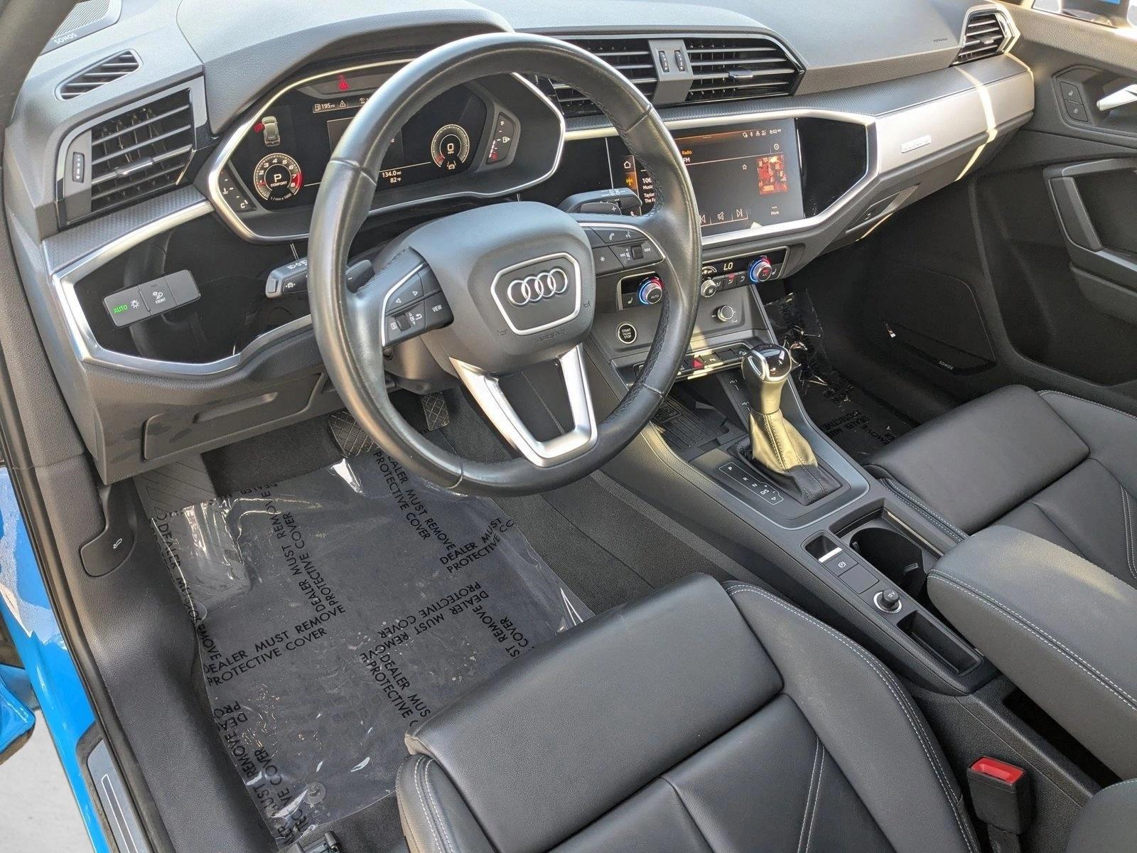 Thumbnail: 2023 Audi Q3 - 3