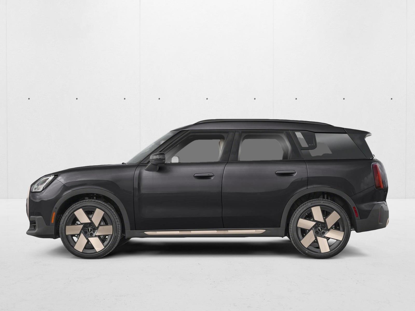 Thumbnail: 2027 MINI Cooper Countryman - 2