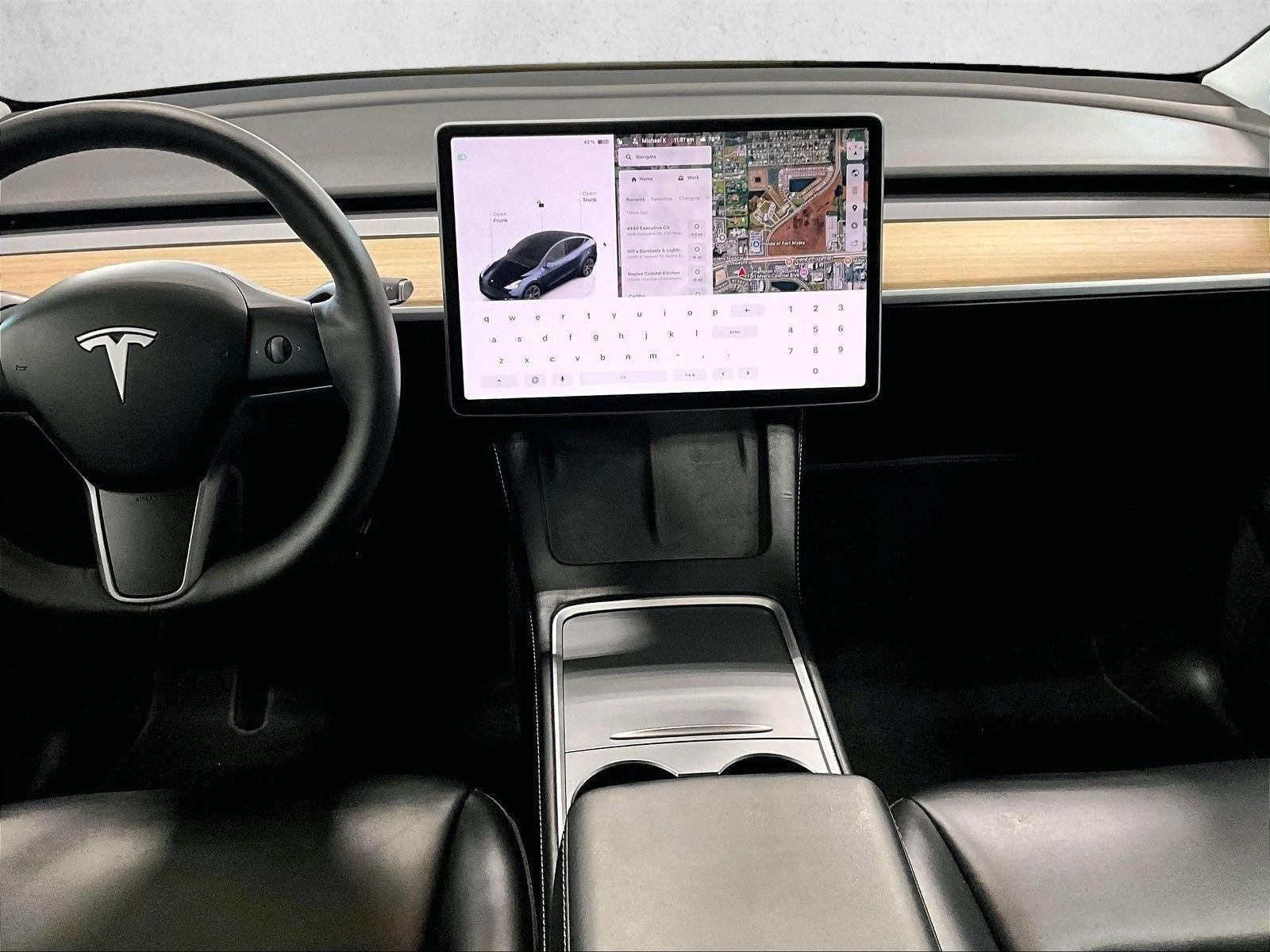 Thumbnail: 2025 Tesla Model Y - 3