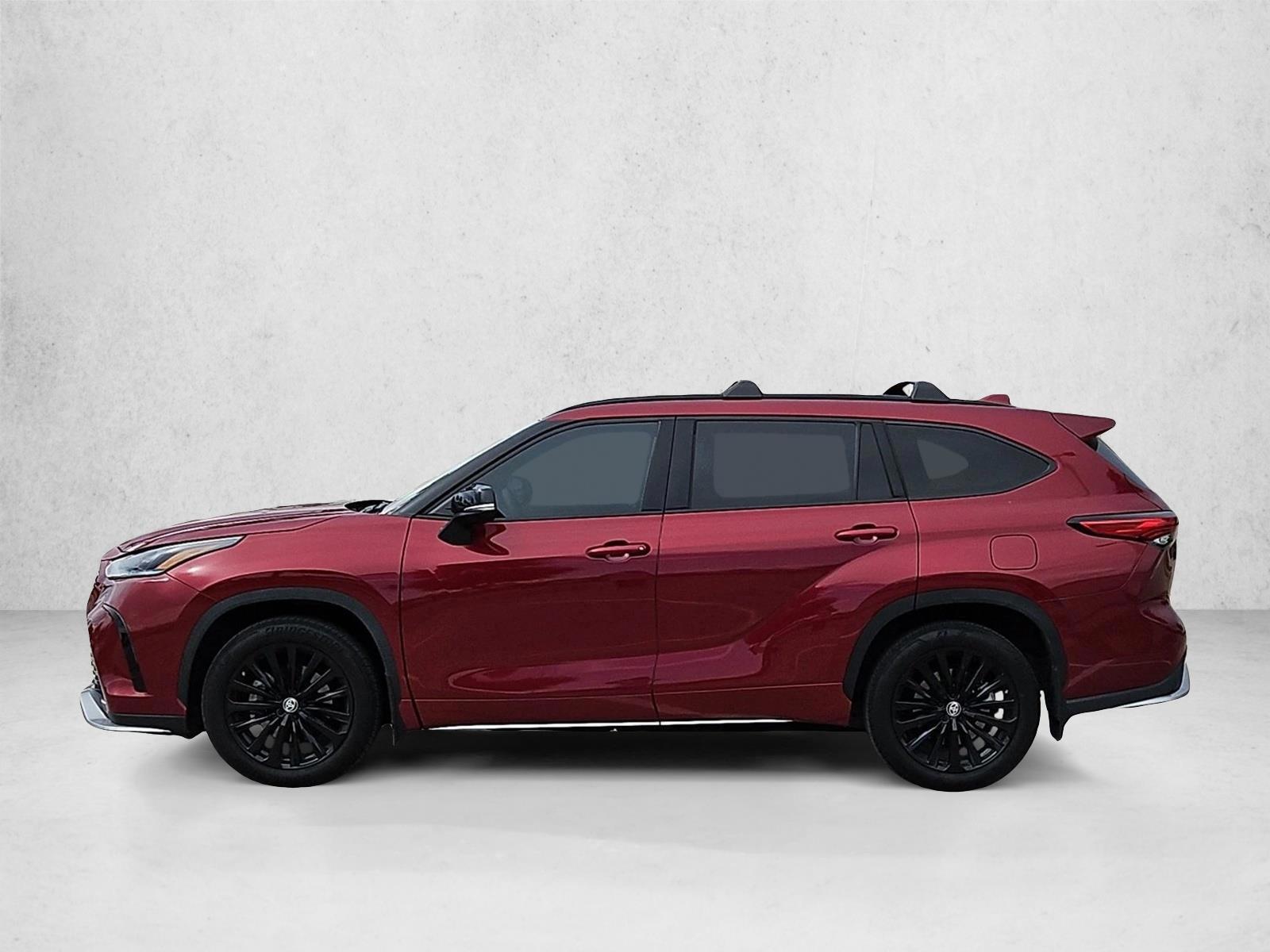 Thumbnail: 2023 Toyota Highlander - 2