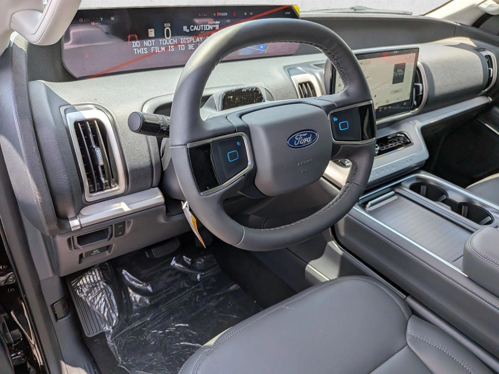 Thumbnail: 2026 Ford Expedition - 3