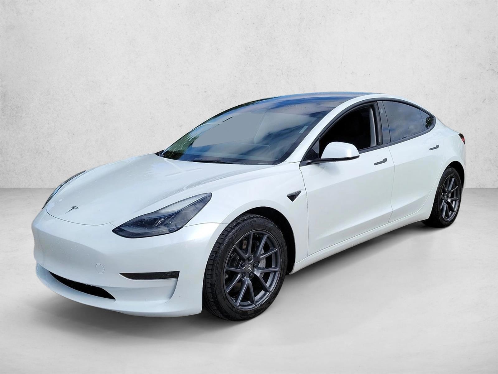 Thumbnail: 2023 Tesla Model 3 - 1