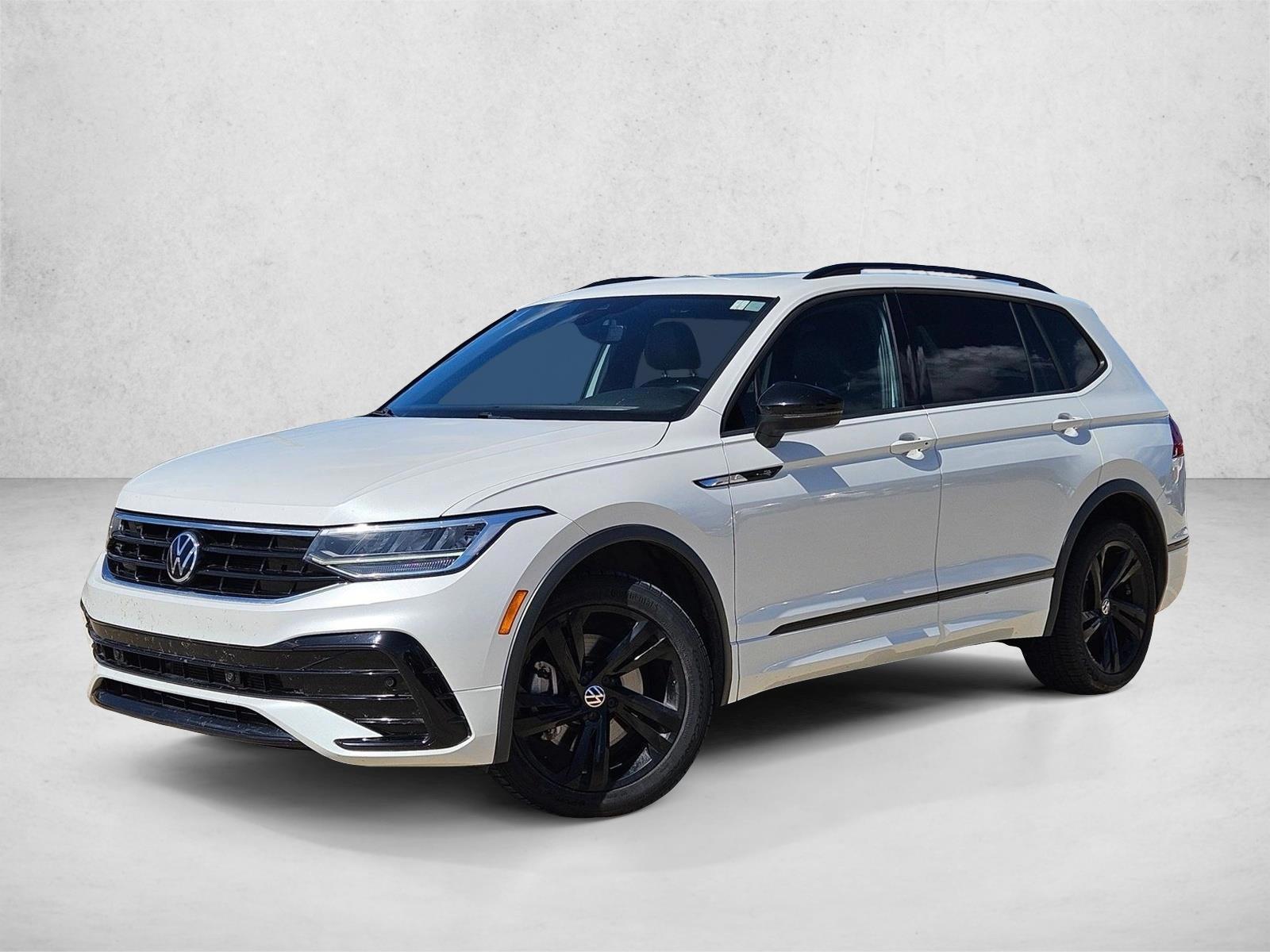 Thumbnail: 2024 Volkswagen Tiguan - 1