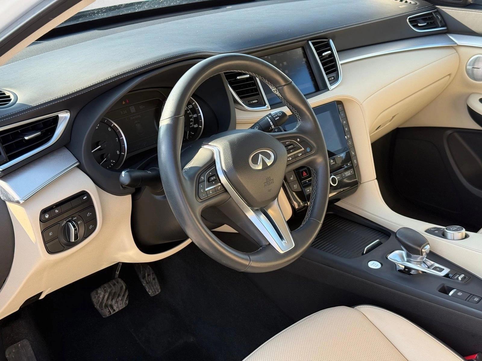 Thumbnail: 2022 INFINITI QX50 - 3