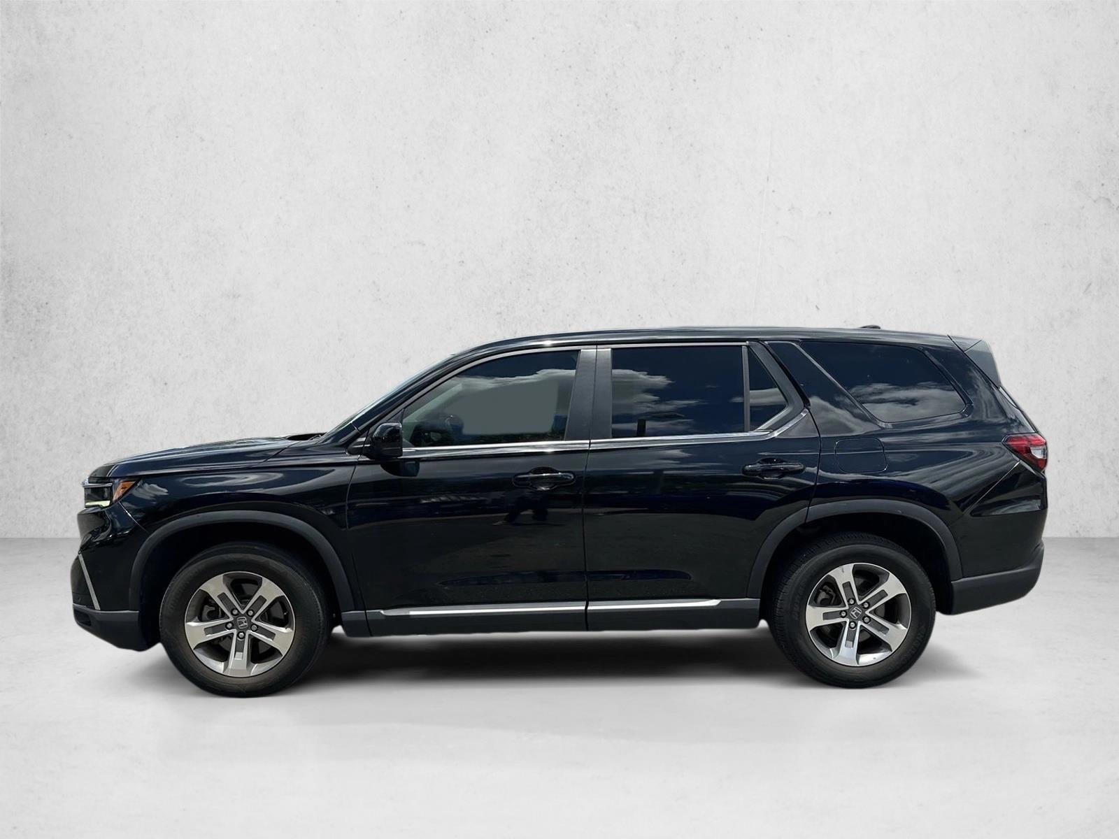 Thumbnail: 2023 Honda Pilot - 2