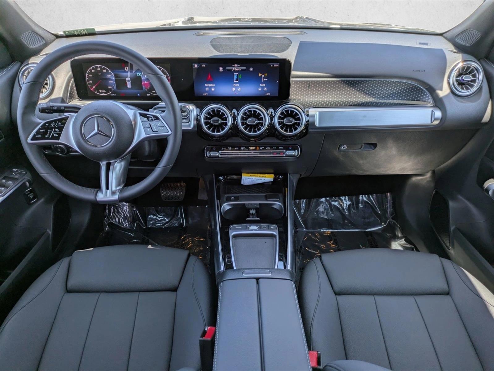 Thumbnail: 2025 Mercedes-Benz GLB - 3