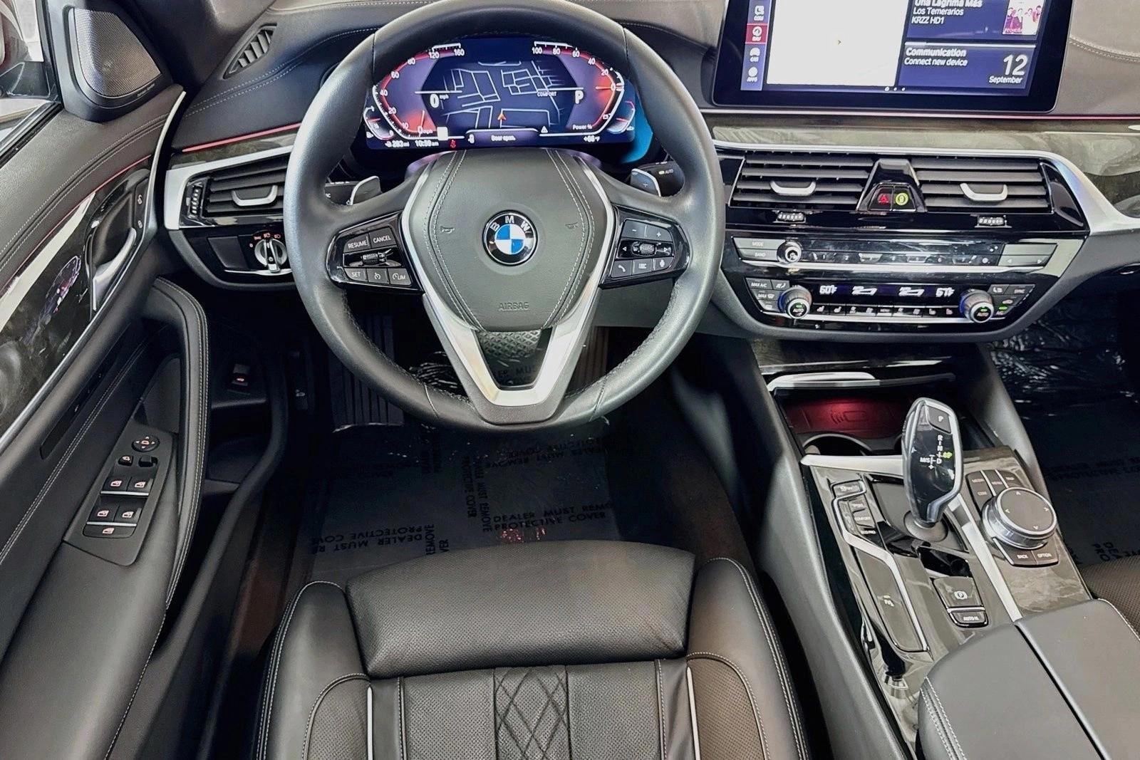 Thumbnail: 2023 BMW 5 Series - 4