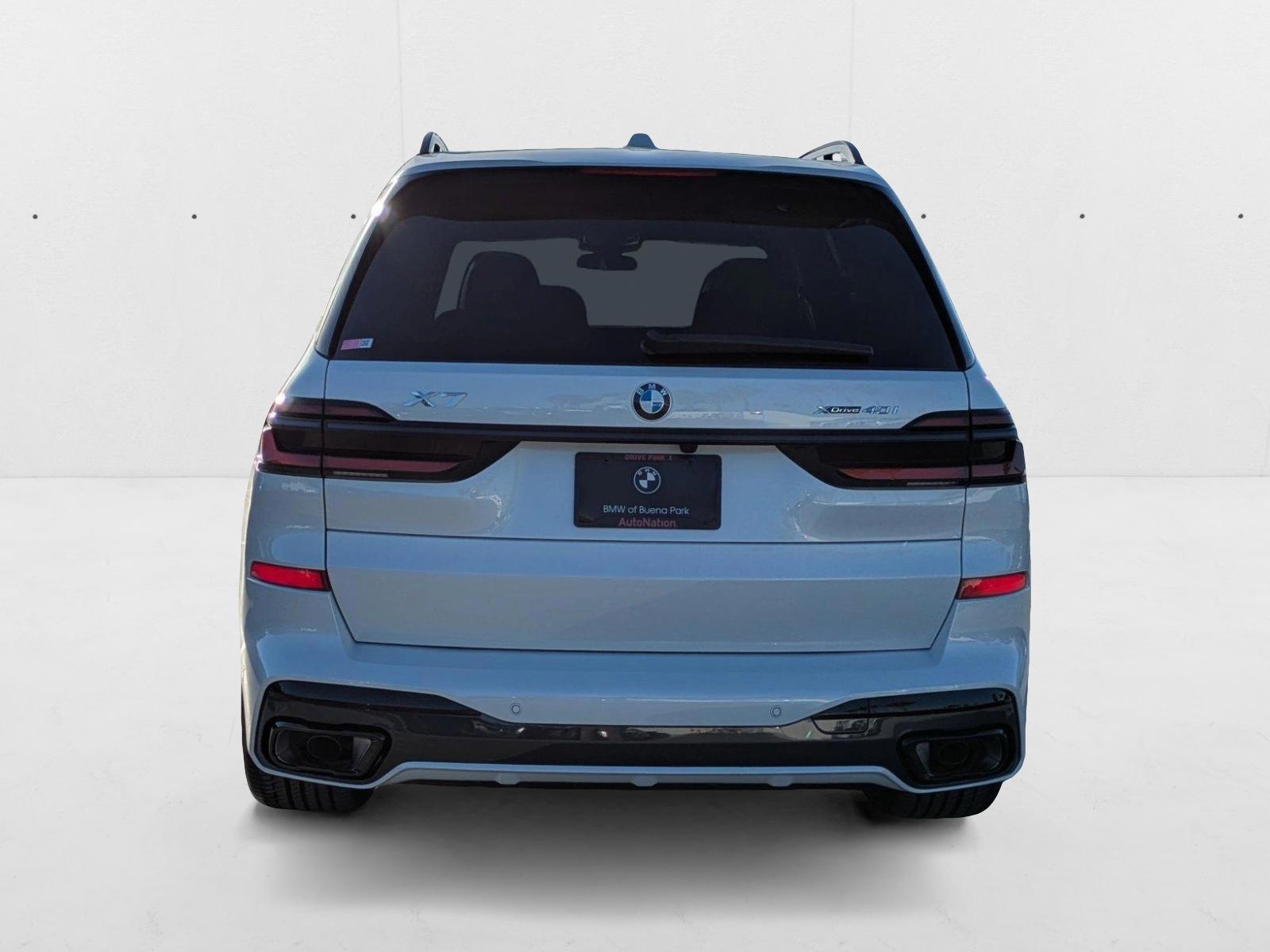 2026 BMW X7 40i - Photo 8