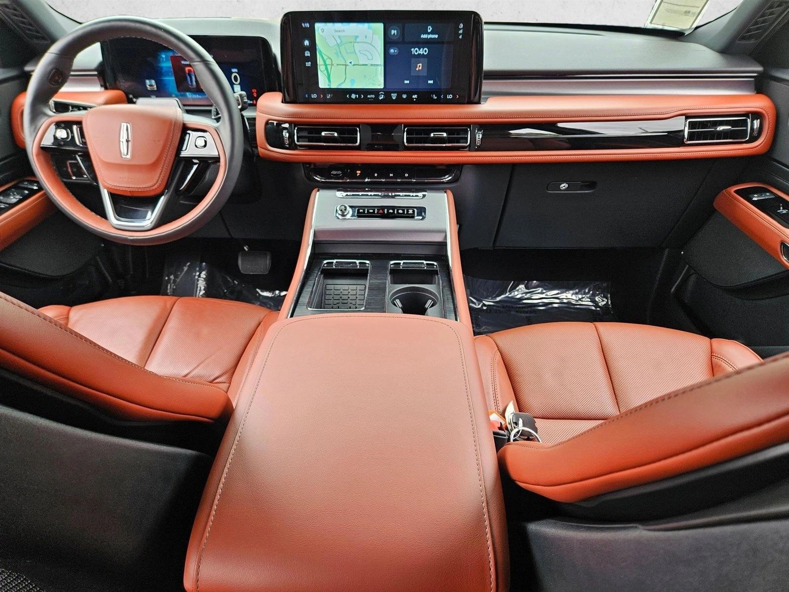 Thumbnail: 2025 Lincoln Aviator - 4