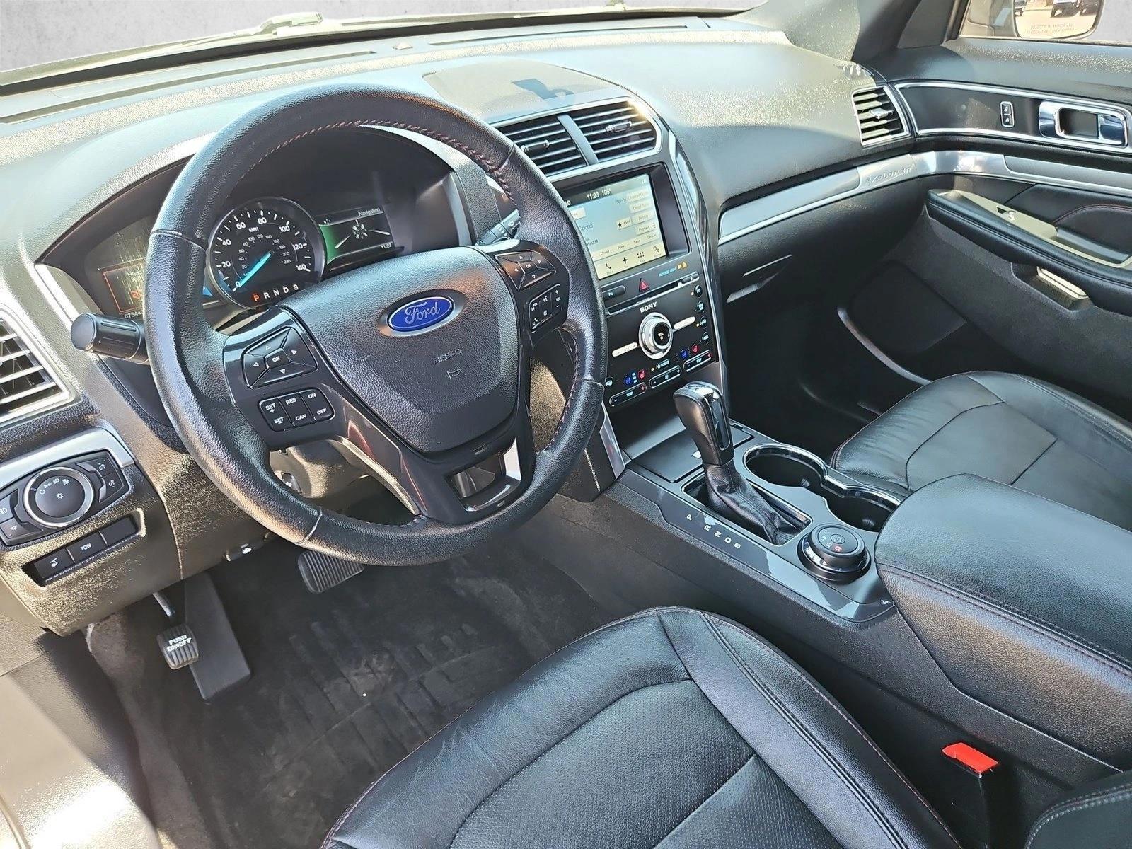 Thumbnail: 2017 Ford Explorer - 4