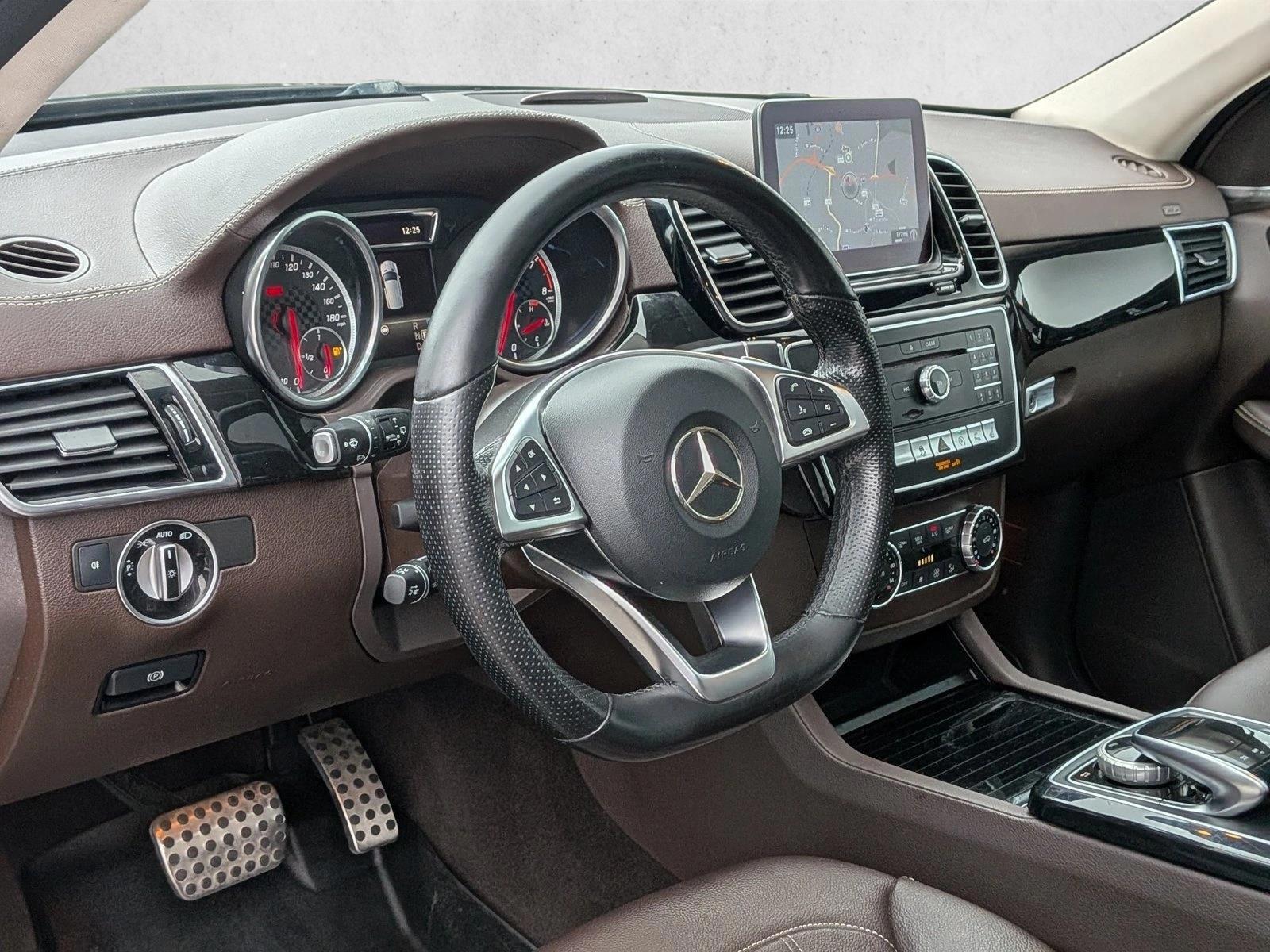 Thumbnail: 2019 Mercedes-Benz GLE - 3