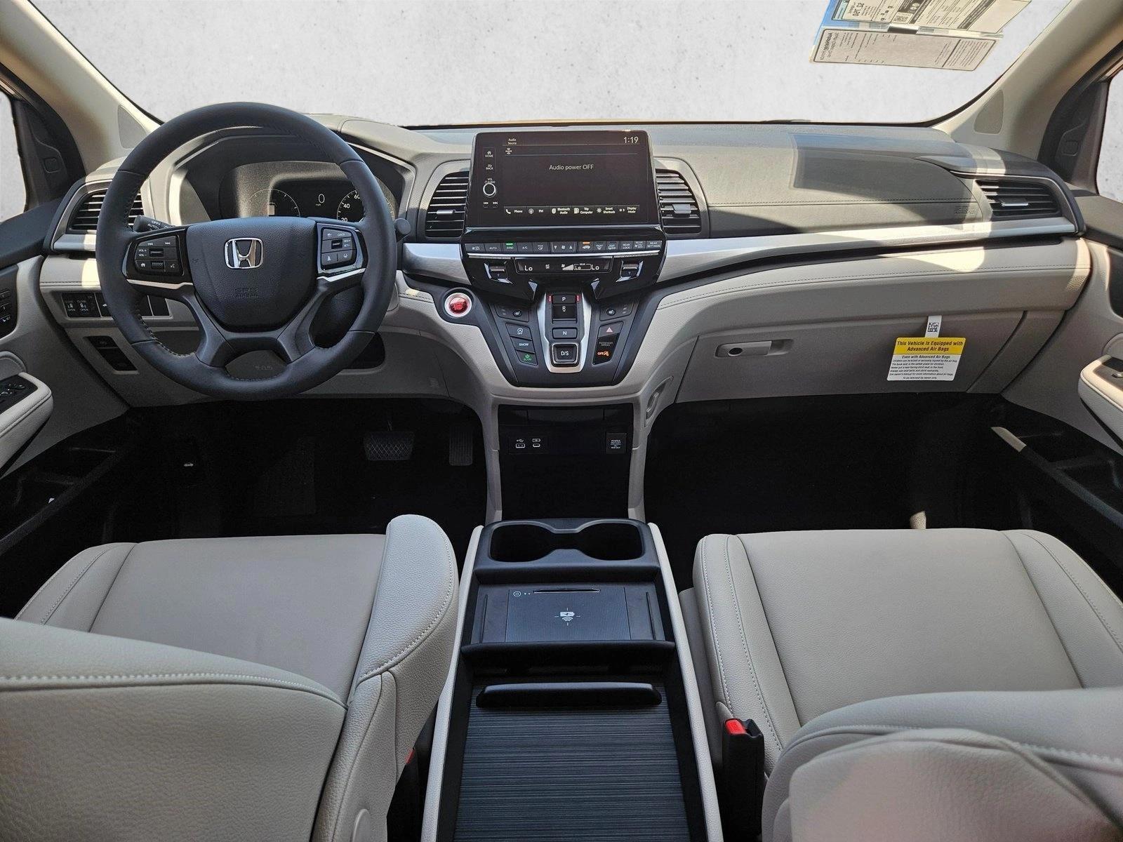 Thumbnail: 2026 Honda Odyssey - 3