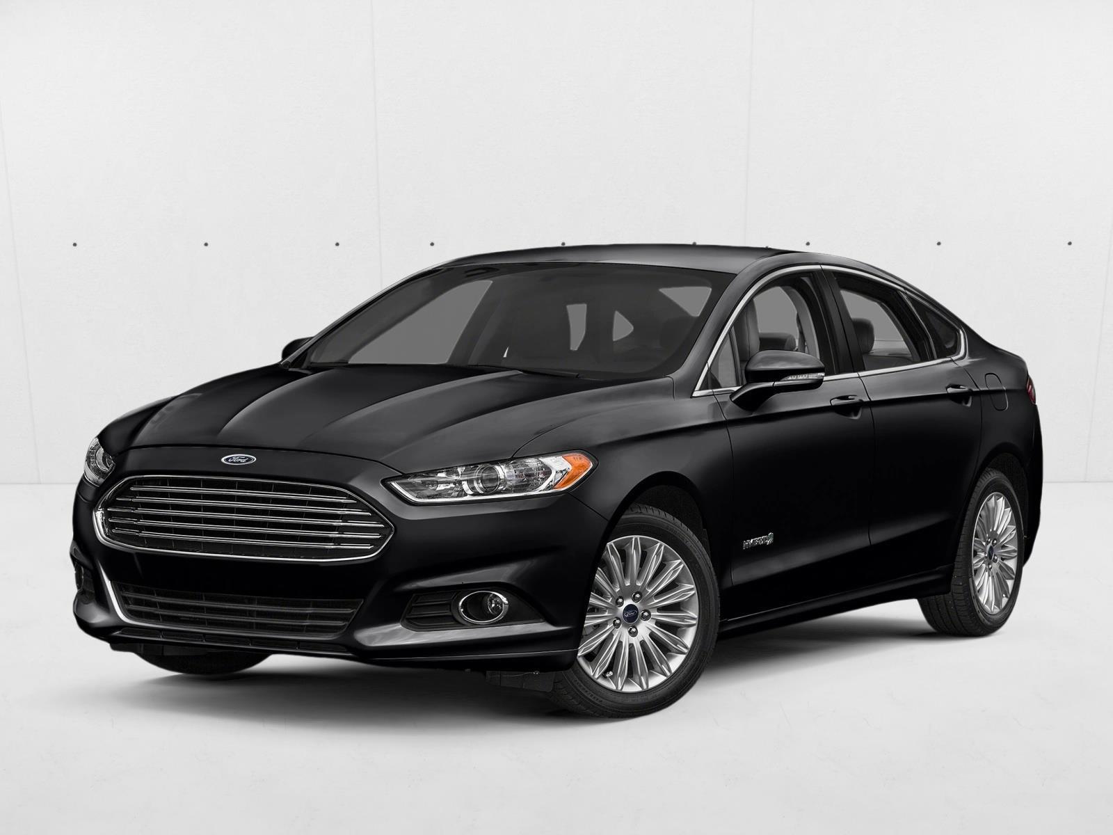 2016 Ford Fusion SE's photo