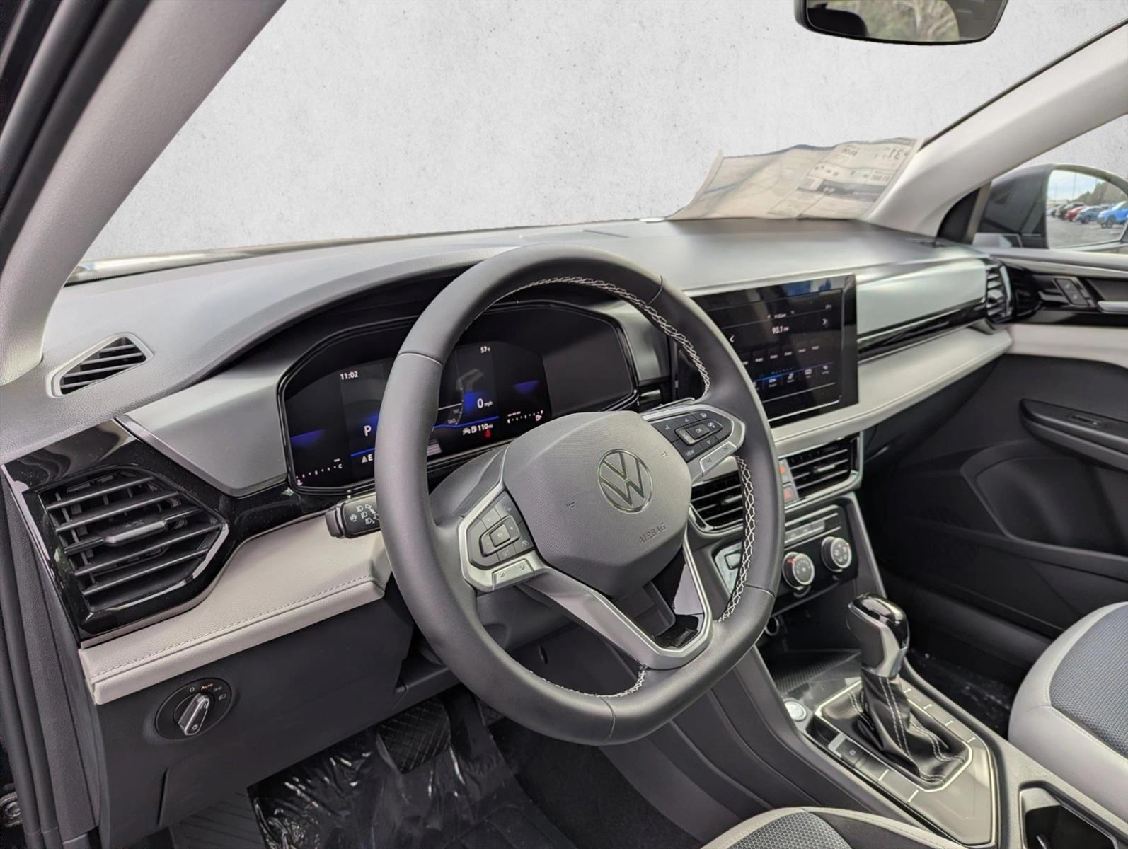 Thumbnail: 2026 Volkswagen Taos - 3