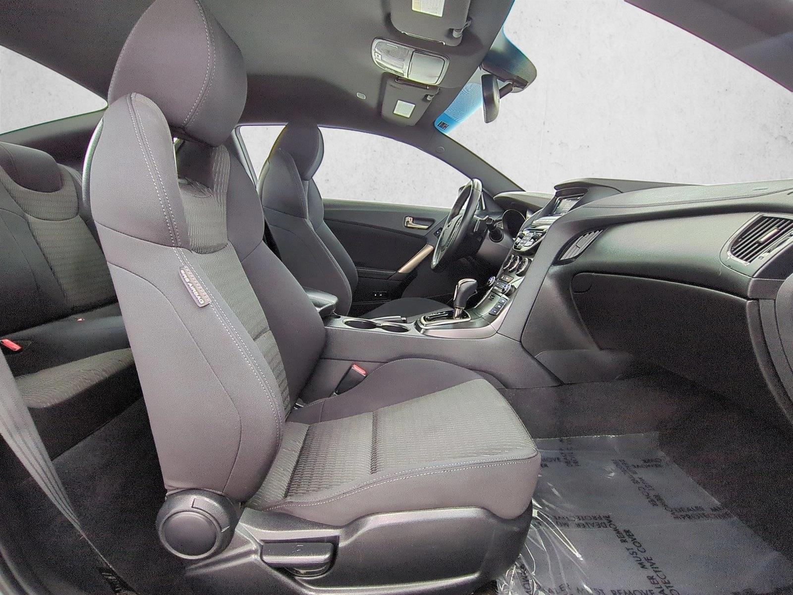 2016 Hyundai Genesis Coupe Base - Photo 23