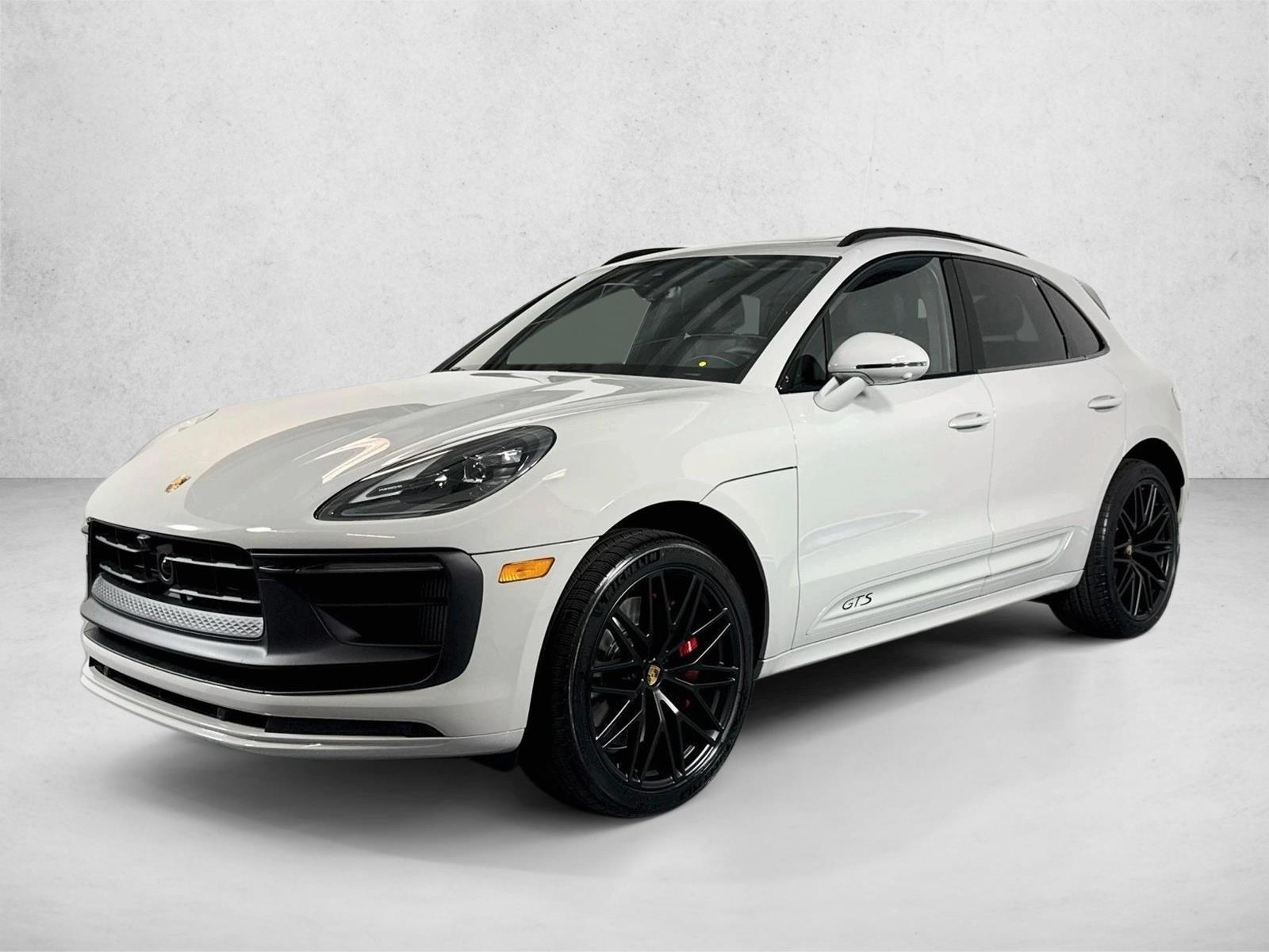 Thumbnail: 2026 Porsche Macan - 1