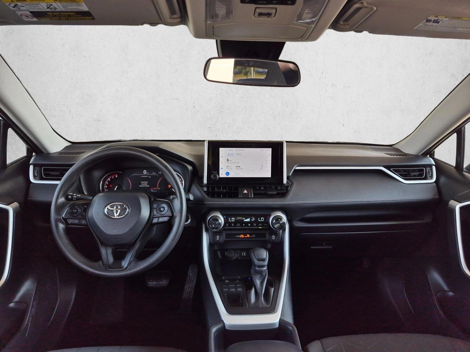 Thumbnail: 2025 Toyota RAV4 - 3