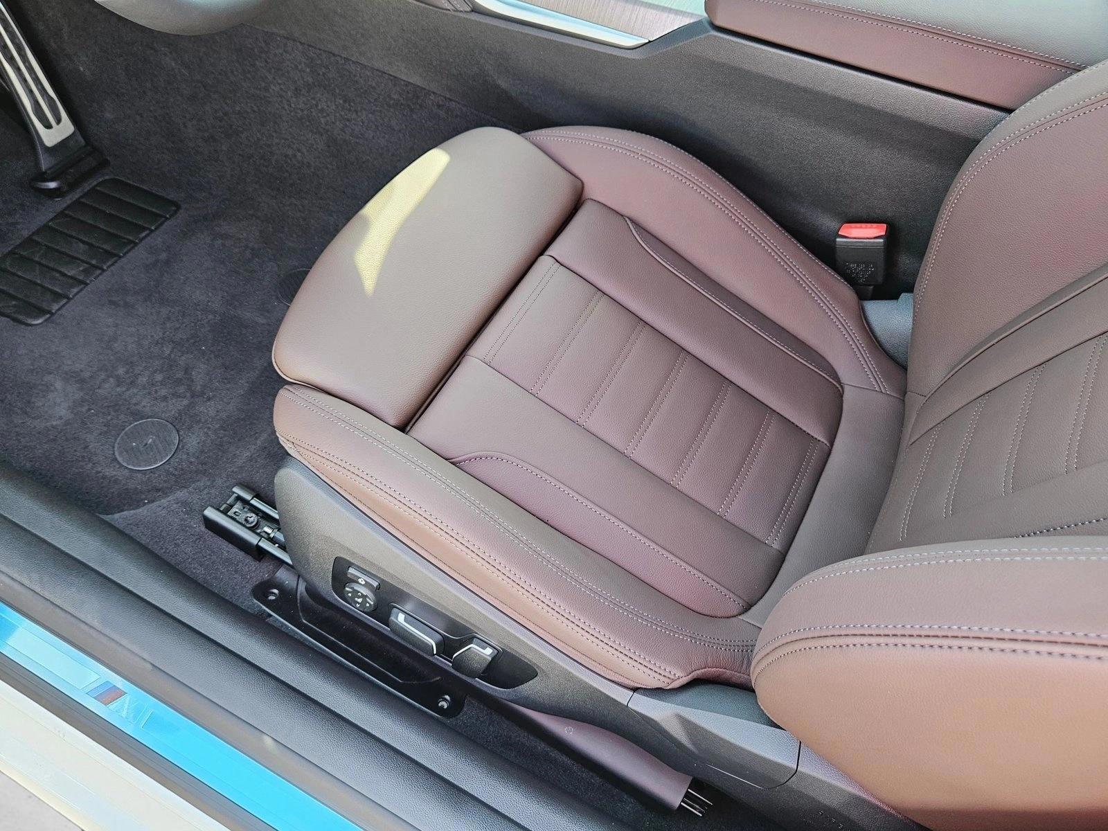 Thumbnail: 2026 BMW 4 Series - 4