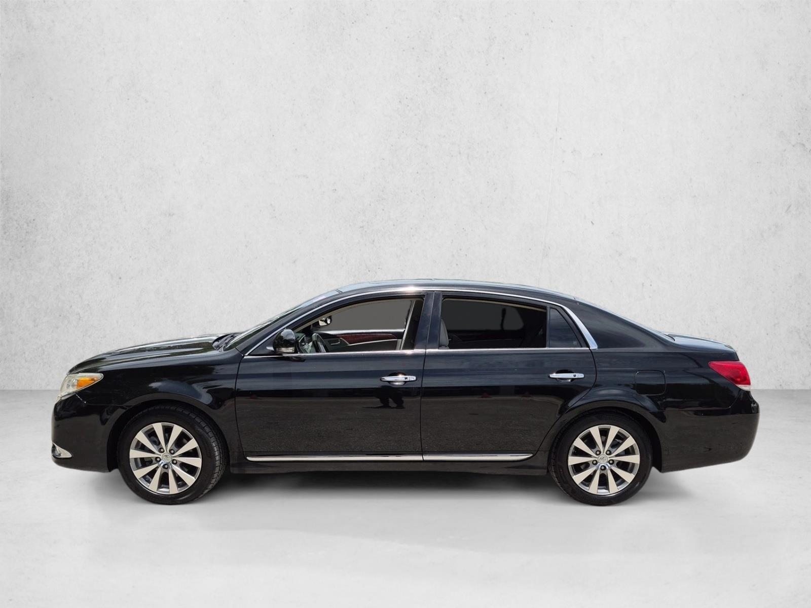Thumbnail: 2011 Toyota Avalon - 2