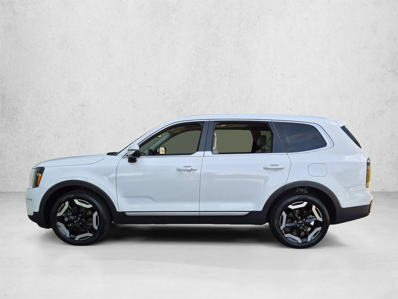 Thumbnail: 2023 Kia Telluride - 2