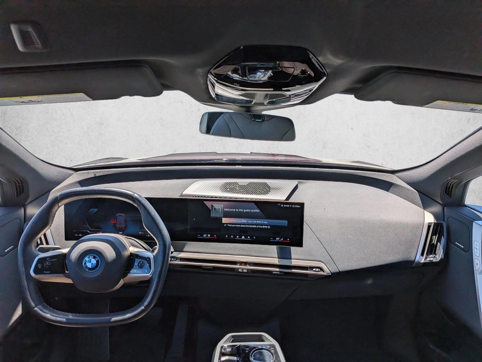 Thumbnail: 2024 BMW iX - 3