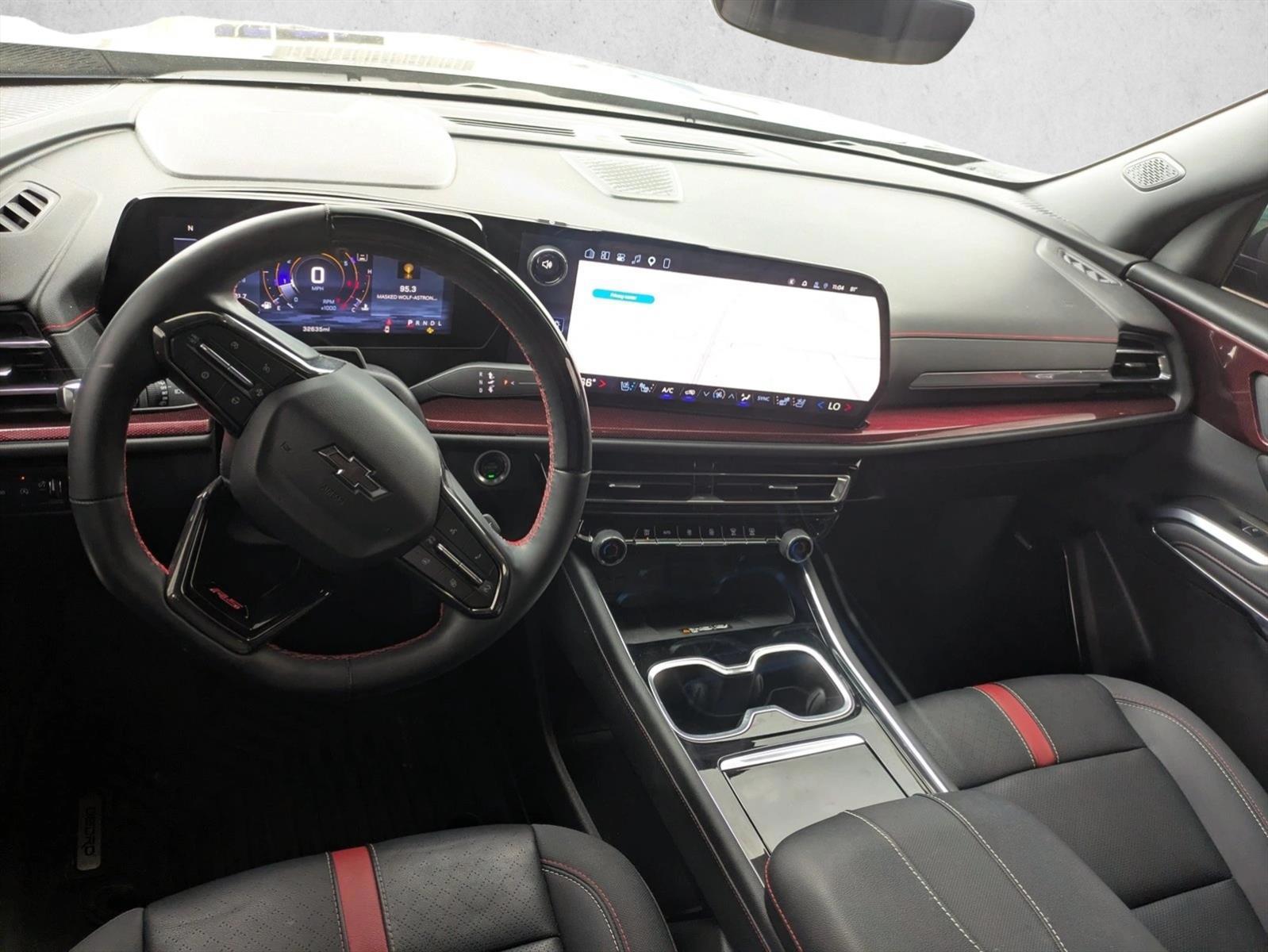 Thumbnail: 2025 Chevrolet Traverse - 3