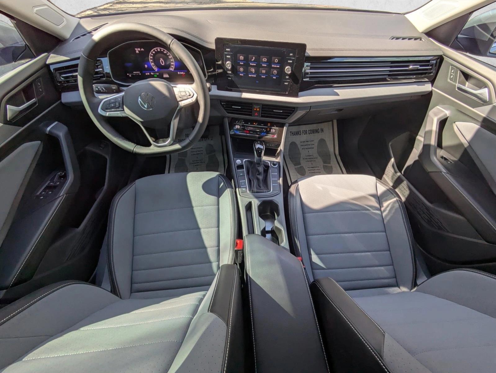 Thumbnail: 2026 Volkswagen Jetta - 3