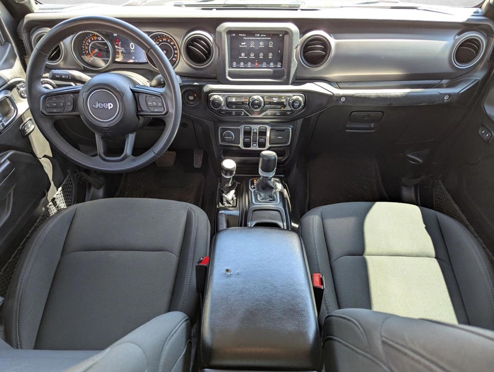 Thumbnail: 2023 Jeep Gladiator - 4