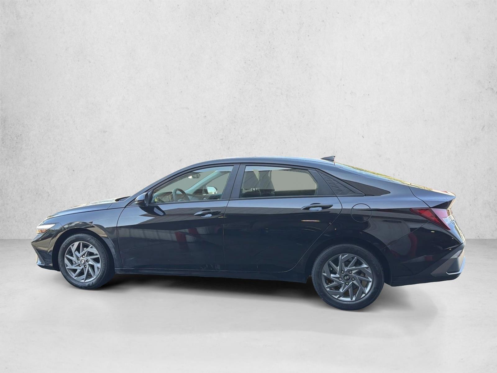 Thumbnail: 2024 Hyundai Elantra - 2