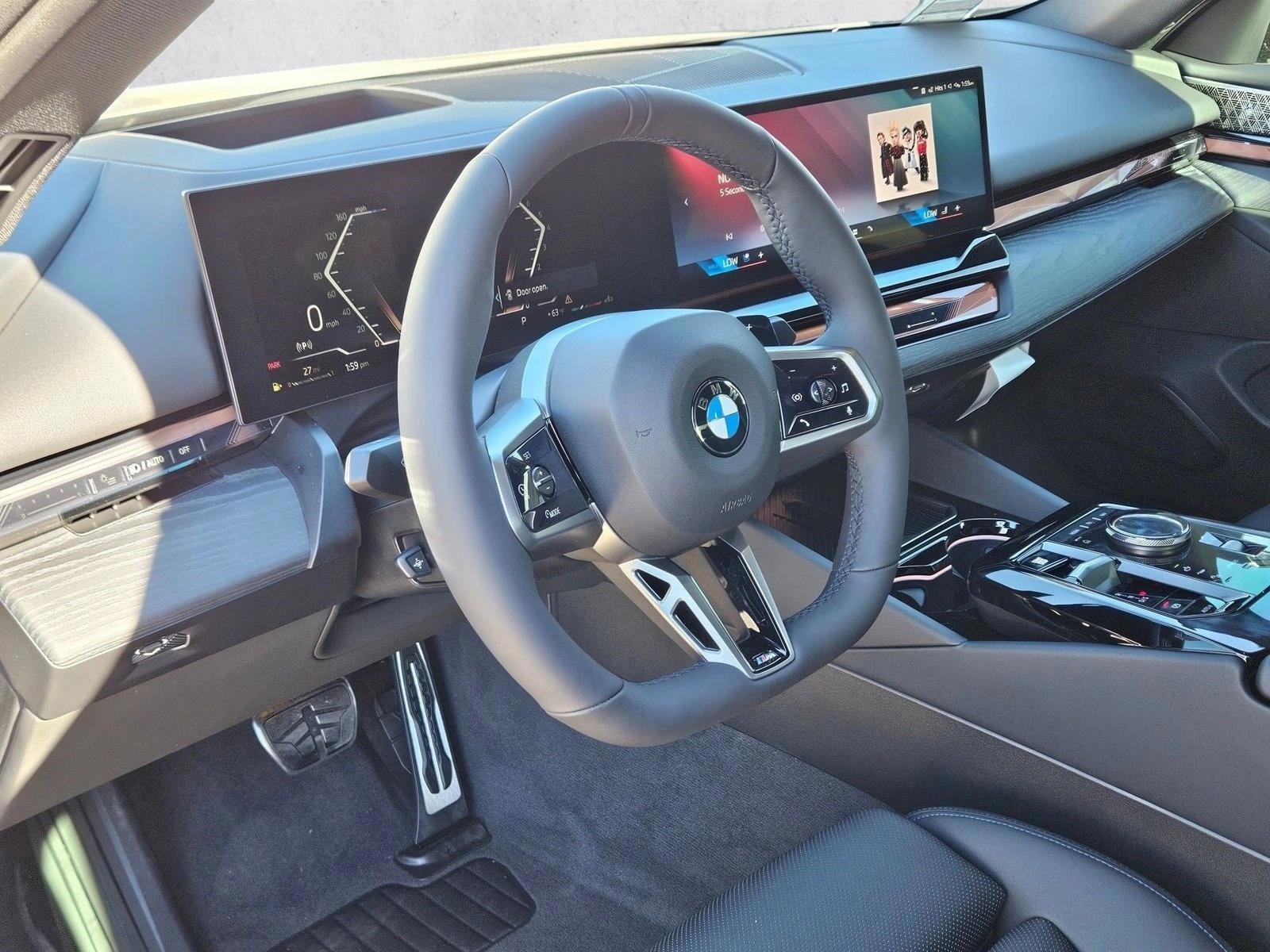 Thumbnail: 2026 BMW 5 Series - 3