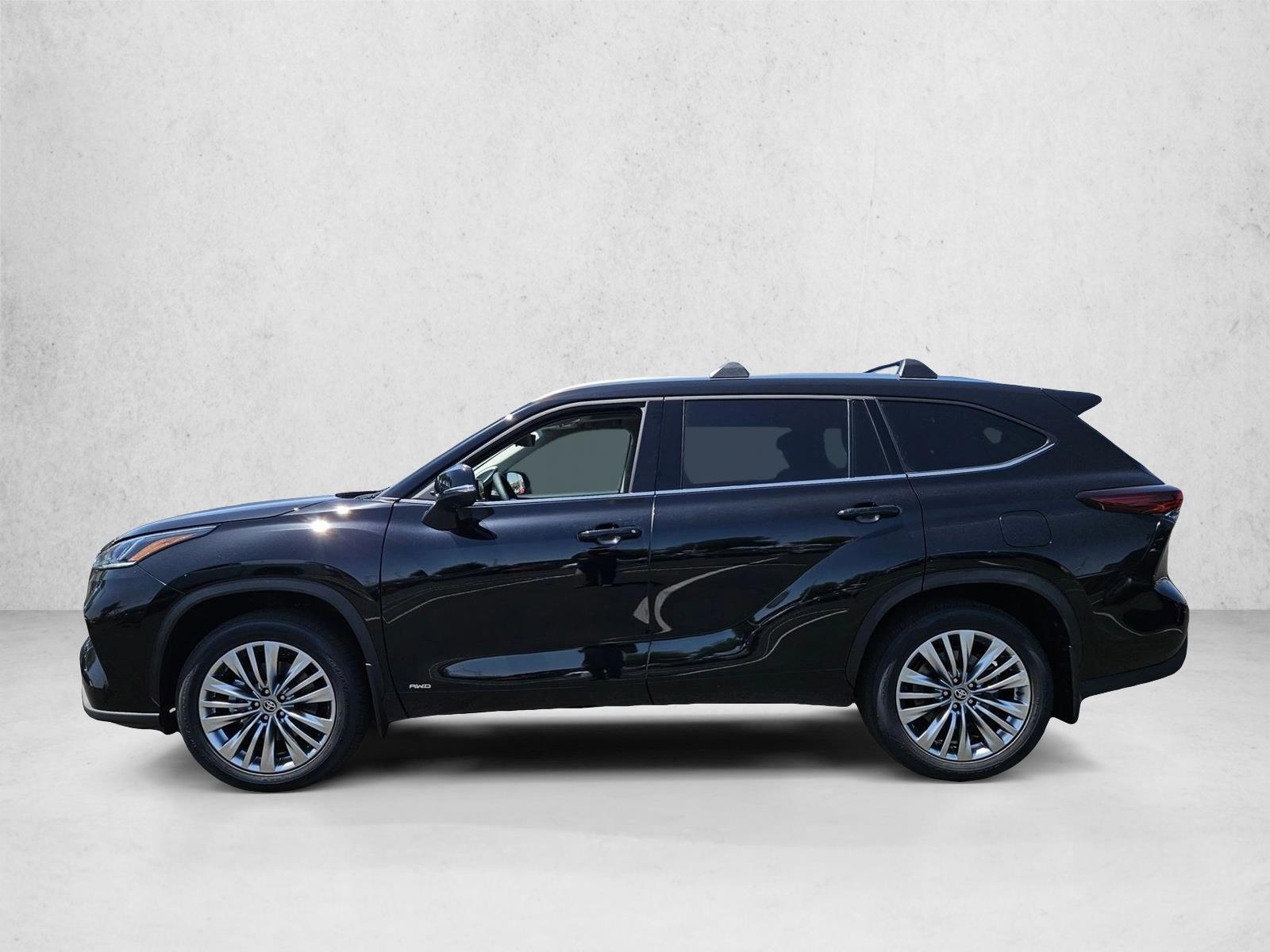 Thumbnail: 2026 Toyota Highlander - 2
