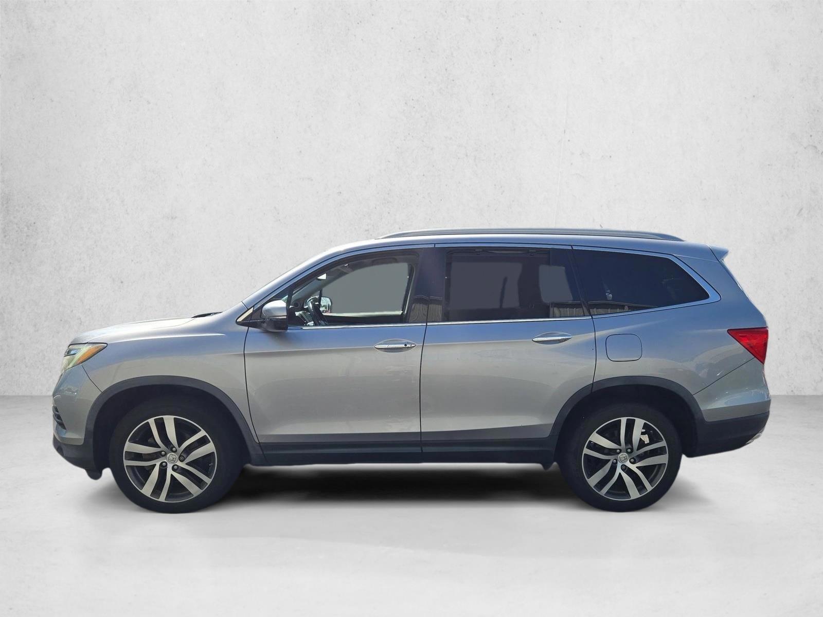 Thumbnail: 2018 Honda Pilot - 2