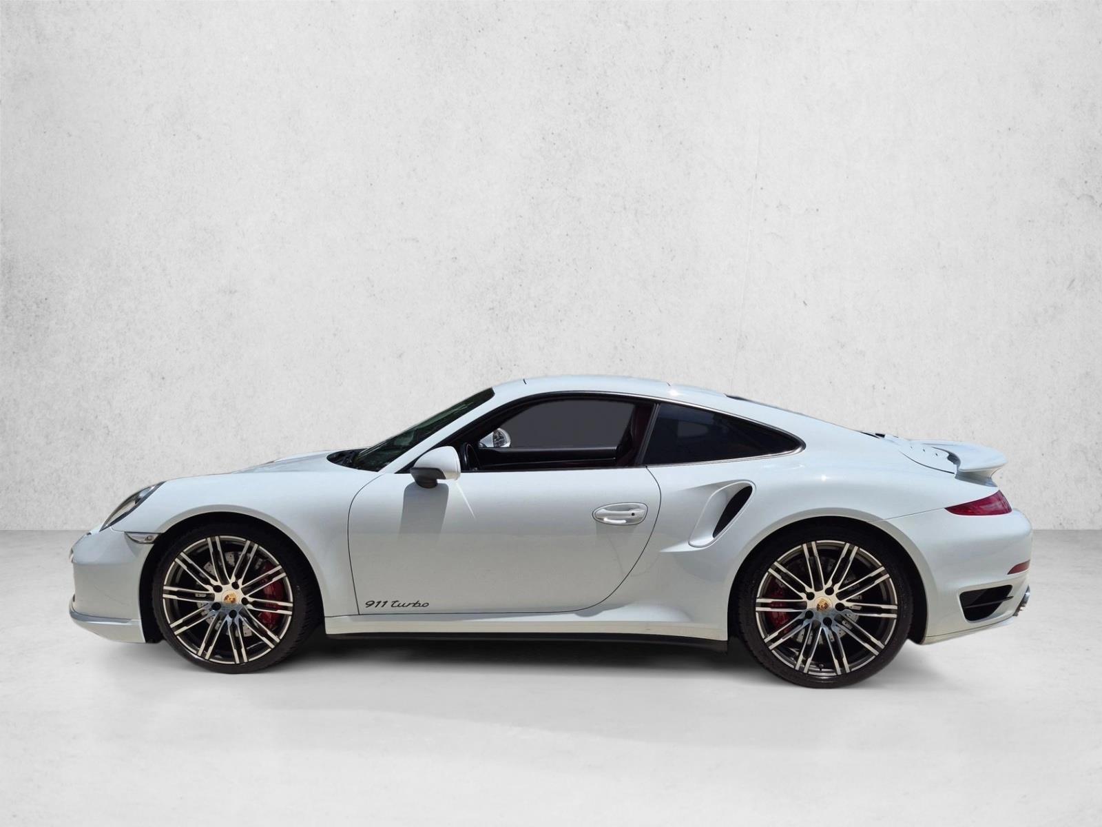 Thumbnail: 2016 Porsche 911 - 2
