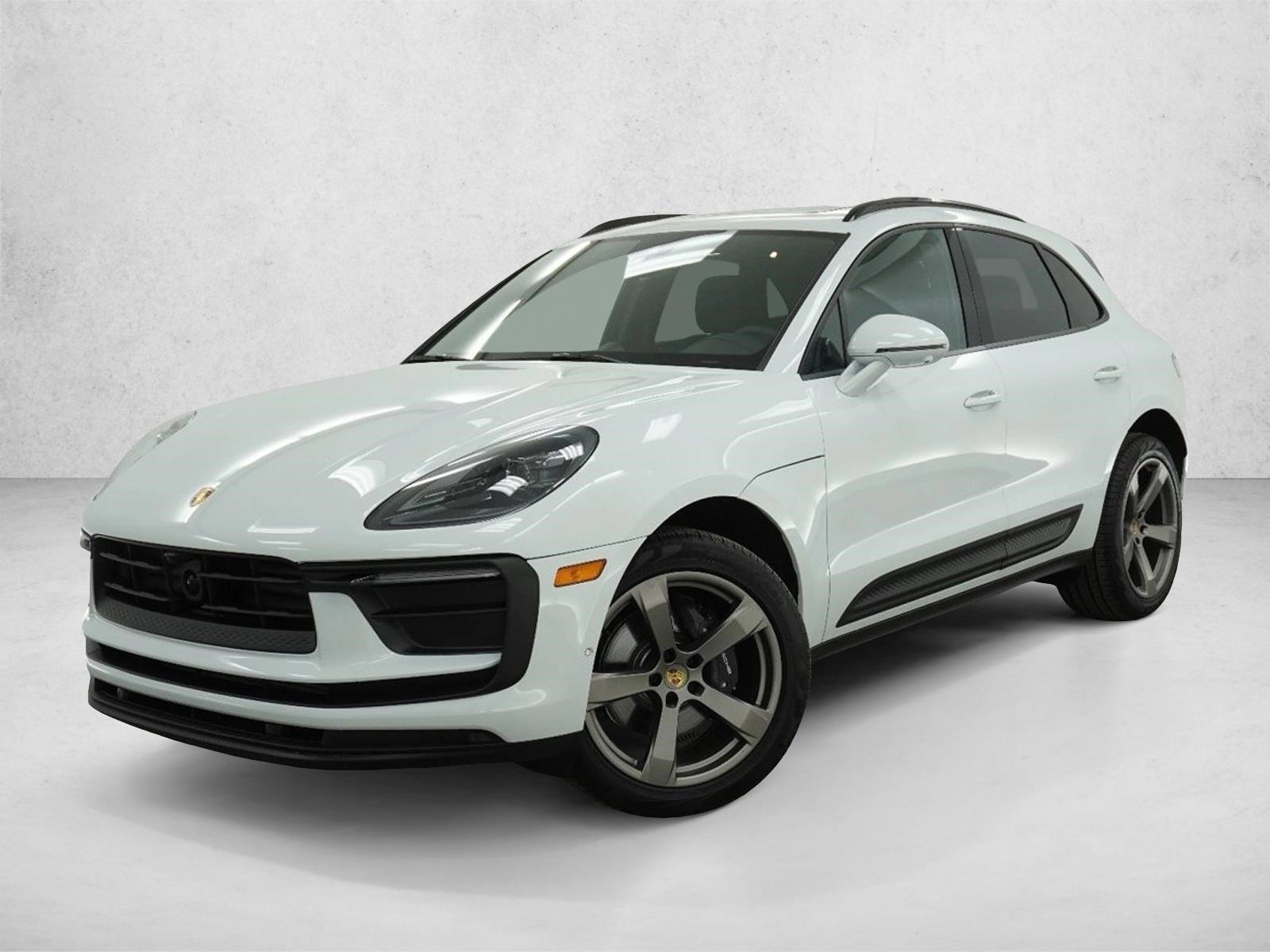 Thumbnail: 2025 Porsche Macan - 1