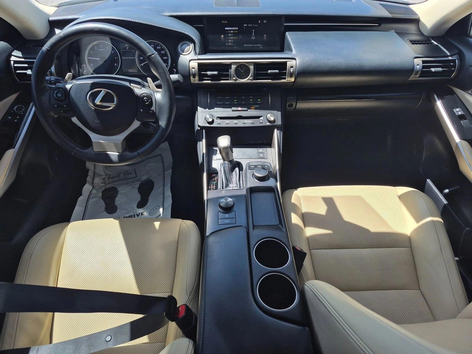 Thumbnail: 2015 Lexus IS - 4