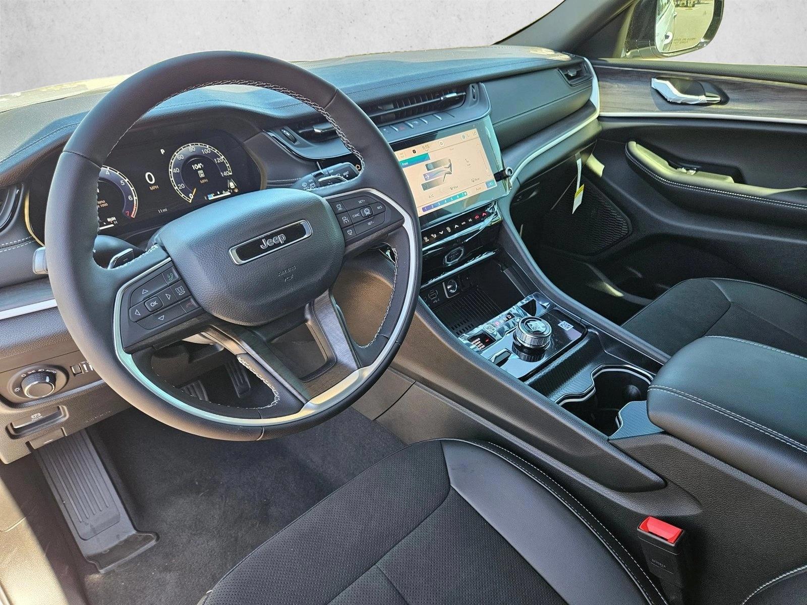 Thumbnail: 2026 Jeep Grand Cherokee L - 3
