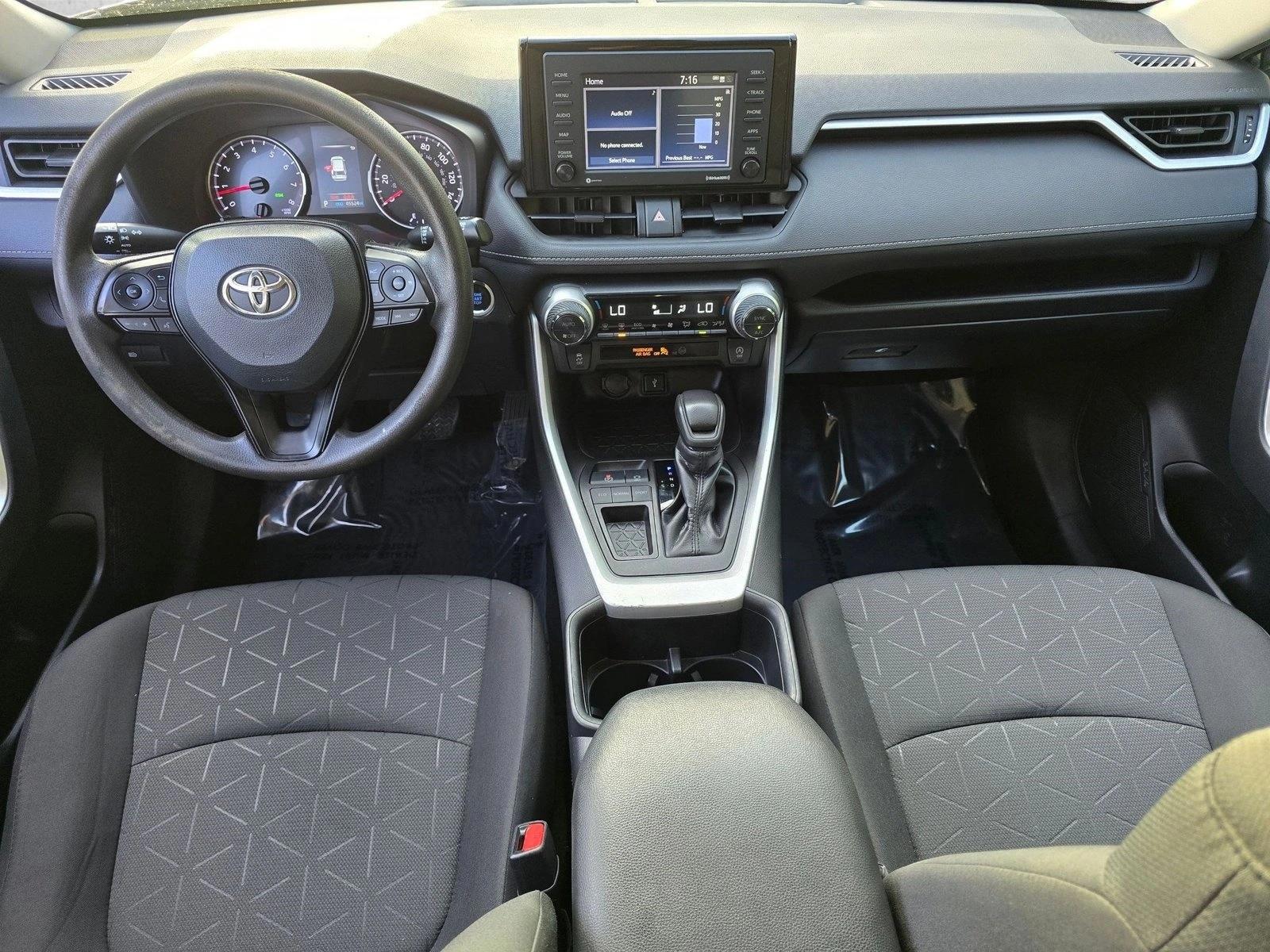Thumbnail: 2022 Toyota RAV4 - 3