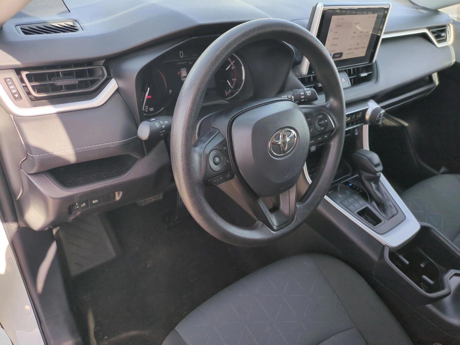 Thumbnail: 2025 Toyota RAV4 - 3