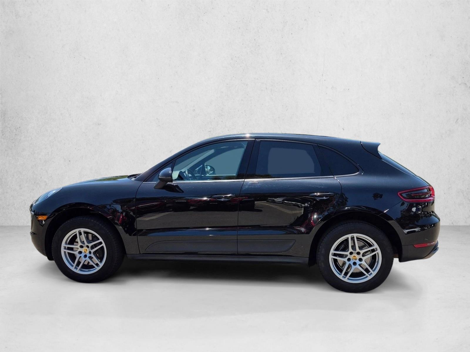 Thumbnail: 2018 Porsche Macan - 2