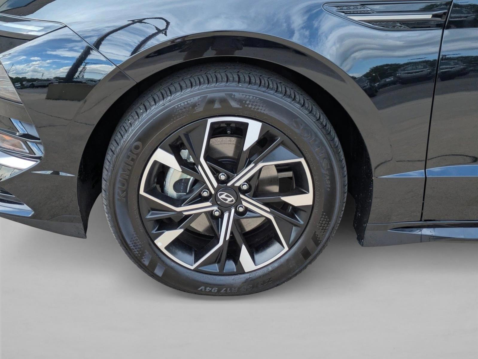 2025 Hyundai Sonata SEL - Photo 22
